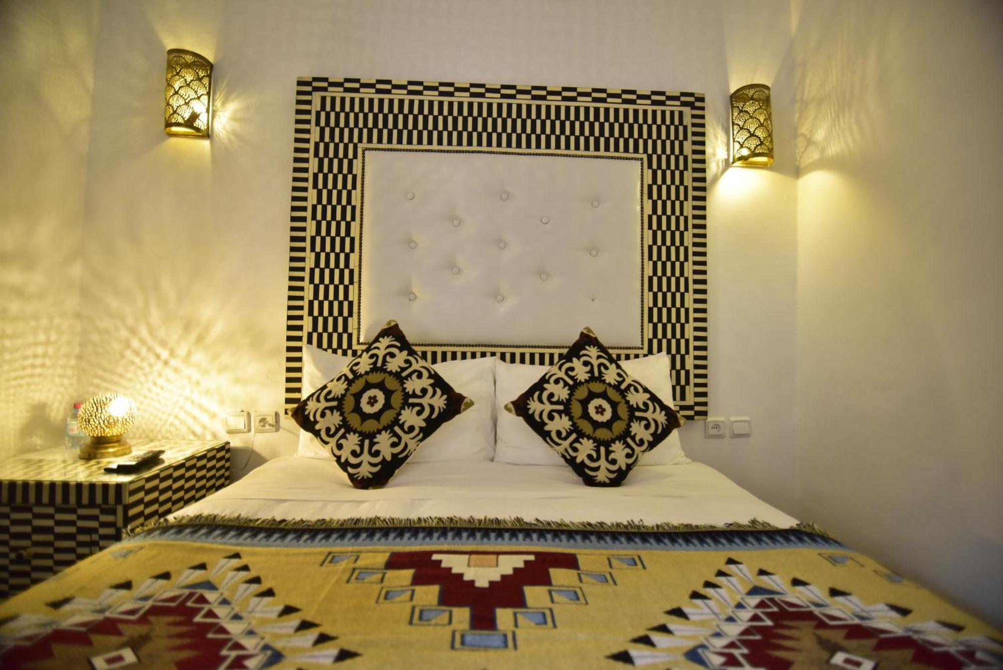 Zoco Riad Tanger Exterior foto